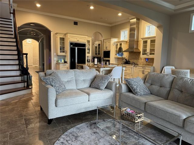 1172 CASTLE PINES CT, Reunion, FL 34747