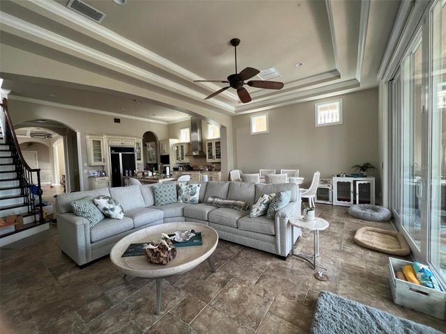 1172 CASTLE PINES CT, Reunion, FL 34747