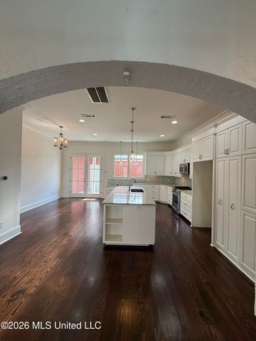 180 Harper Street, Ridgeland, MS 39157