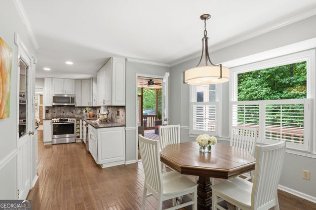 250 Hollyridge Way, Roswell, GA 30076