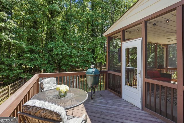 250 Hollyridge Way, Roswell, GA 30076