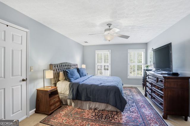 250 Hollyridge Way, Roswell, GA 30076
