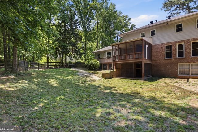 250 Hollyridge Way, Roswell, GA 30076