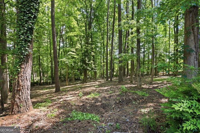 250 Hollyridge Way, Roswell, GA 30076