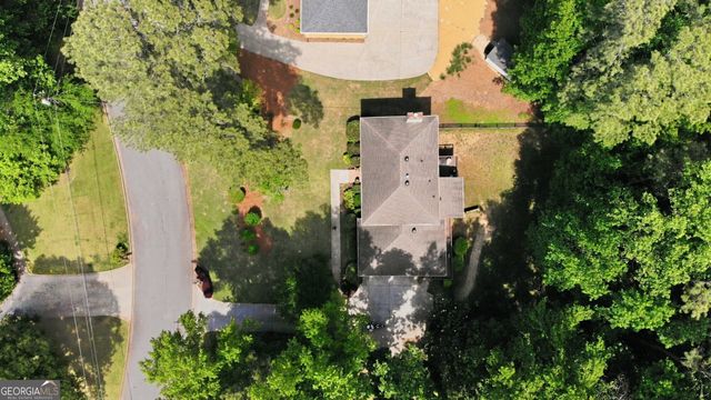 250 Hollyridge Way, Roswell, GA 30076