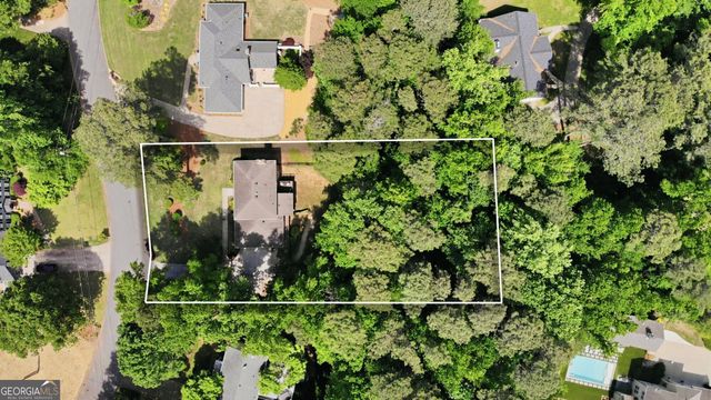250 Hollyridge Way, Roswell, GA 30076