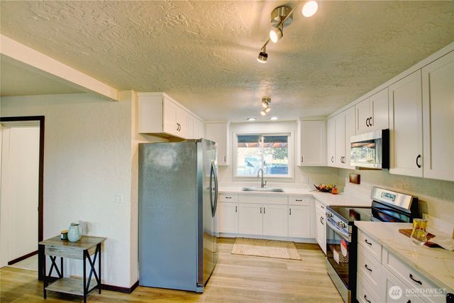 8739 F and S Grade Rd, Sedro Woolley, WA 98284