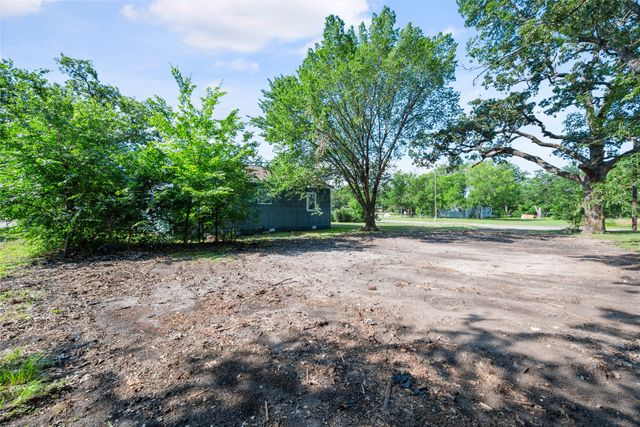 517 S 3rd Street, Corsicana, TX 75110