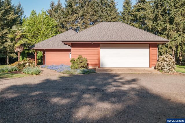 40009 Griggs Dr, Lebanon, OR 97355