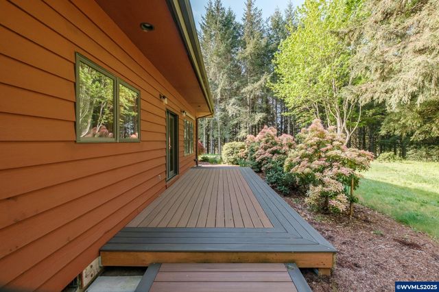 40009 Griggs Dr, Lebanon, OR 97355