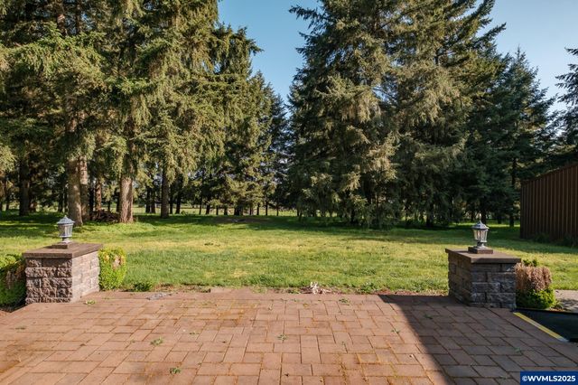 40009 Griggs Dr, Lebanon, OR 97355