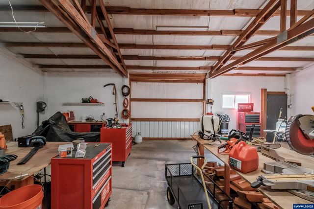 40009 Griggs Dr, Lebanon, OR 97355