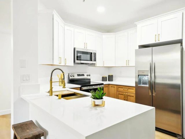 5875 Friars Road 4307, San Diego, CA 92110