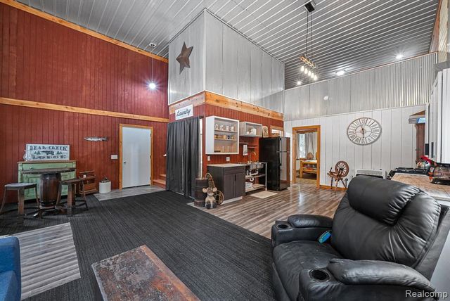 8074 Grosbeak Drive, Alden, MI 49612