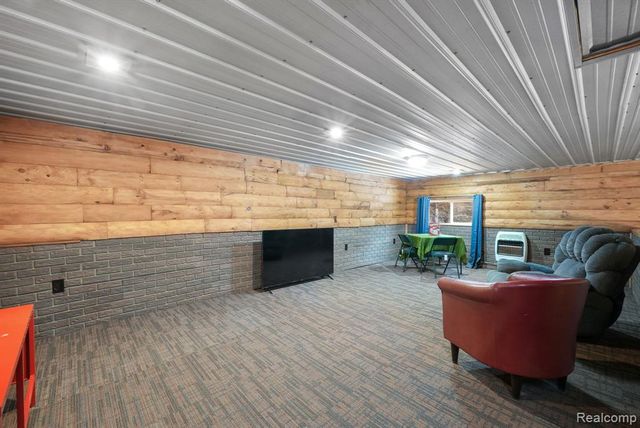 8074 Grosbeak Drive, Alden, MI 49612