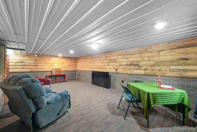 8074 Grosbeak Drive, Alden, MI 49612