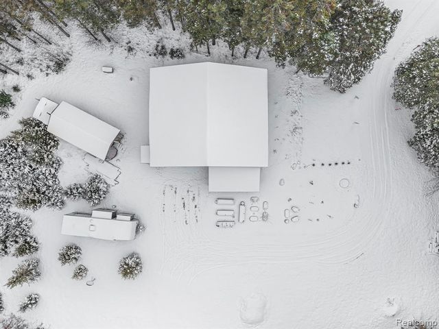 8074 Grosbeak Drive, Alden, MI 49612