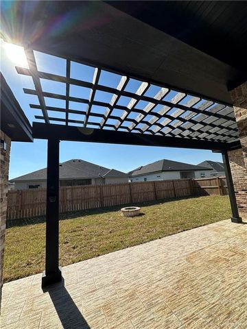 3200 Rabbit Run Avenue, Alton, TX 78573