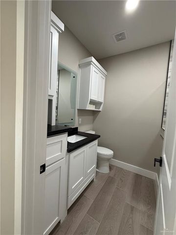 3200 Rabbit Run Avenue, Alton, TX 78573