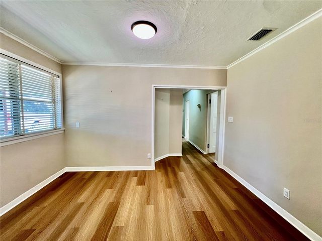 1208 E HANNA AVENUE, Tampa, FL 33604