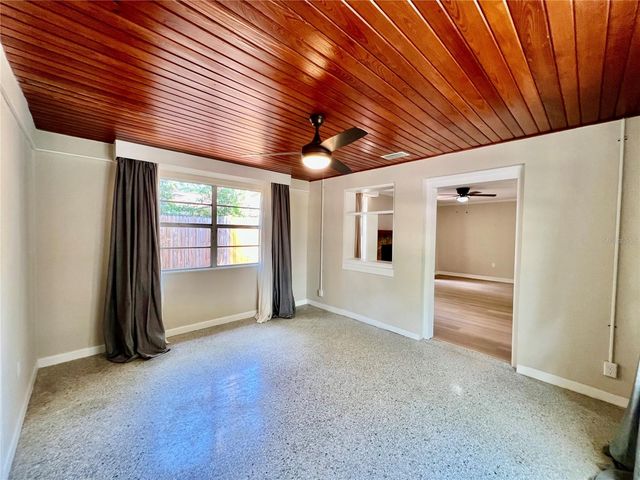 1208 E HANNA AVENUE, Tampa, FL 33604