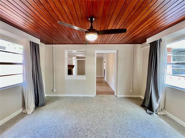 1208 E HANNA AVENUE, Tampa, FL 33604