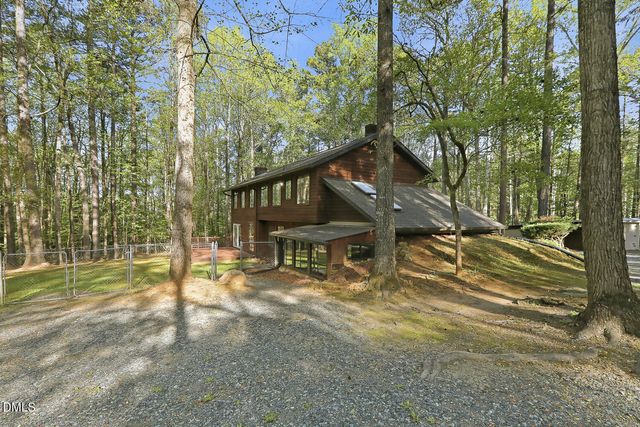 369 River Road, Pittsboro, NC 27312