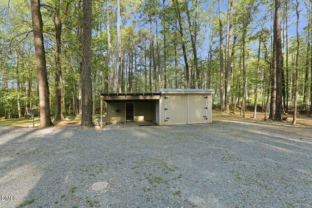 369 River Road, Pittsboro, NC 27312