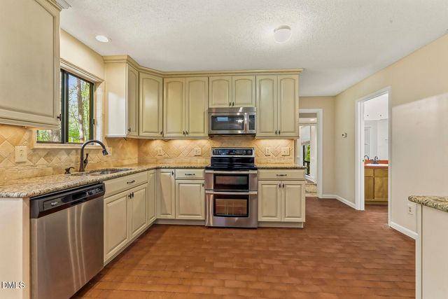 369 River Road, Pittsboro, NC 27312