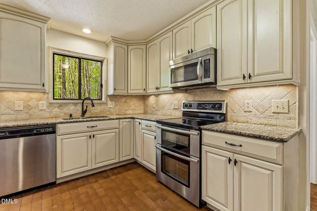 369 River Road, Pittsboro, NC 27312