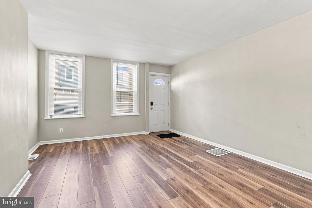 2655 CEDAR ST, PHILADELPHIA, PA 19125 — photo 3