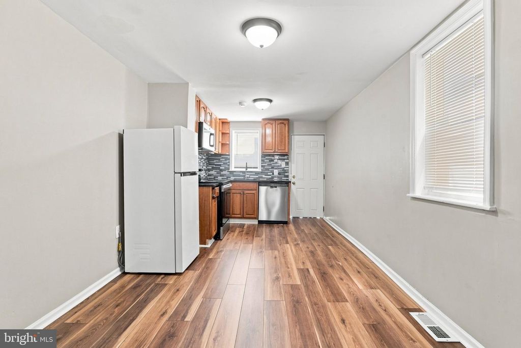 2655 CEDAR ST, PHILADELPHIA, PA 19125 — photo 5