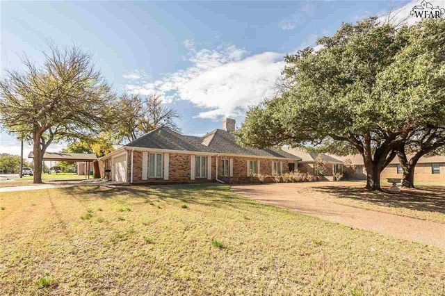 603 W OMEGA STREET, Henrietta, TX 76365