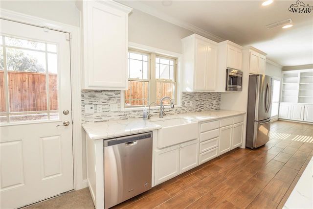 603 W OMEGA STREET, Henrietta, TX 76365