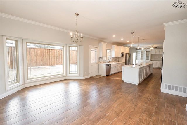 603 W OMEGA STREET, Henrietta, TX 76365