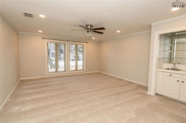 603 W OMEGA STREET, Henrietta, TX 76365