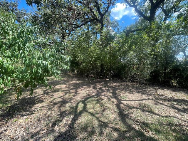 13822 Fm 4, Santo, TX 76472