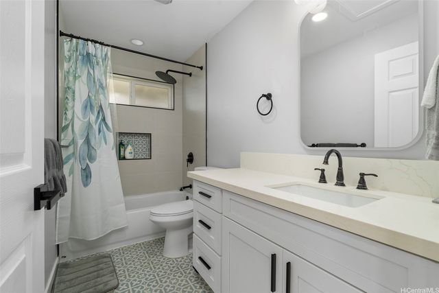 54-100 Kamehameha Highway, Hauula, HI 96717