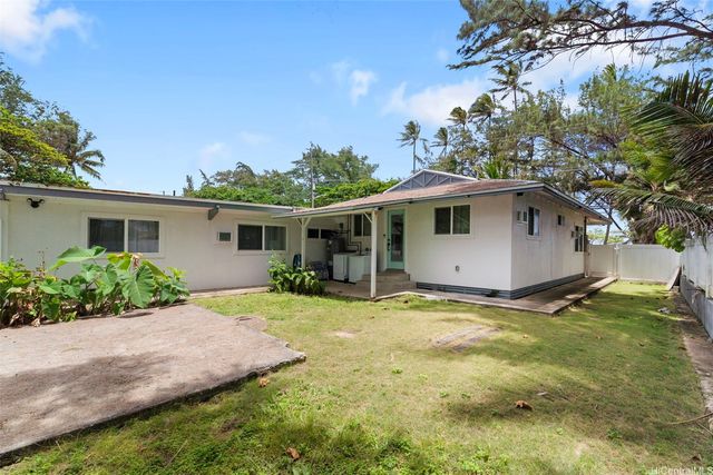 54-100 Kamehameha Highway, Hauula, HI 96717