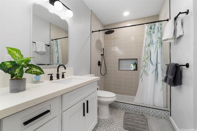 54-100 Kamehameha Highway, Hauula, HI 96717