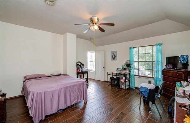6022 Sattler Park Drive, Houston, TX 77086