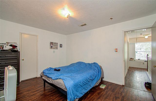 6022 Sattler Park Drive, Houston, TX 77086