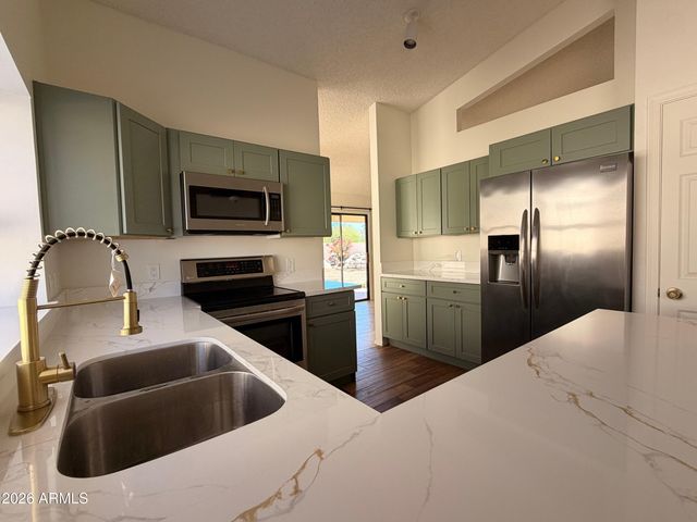 13853 S 36TH Place, Phoenix, AZ 85044