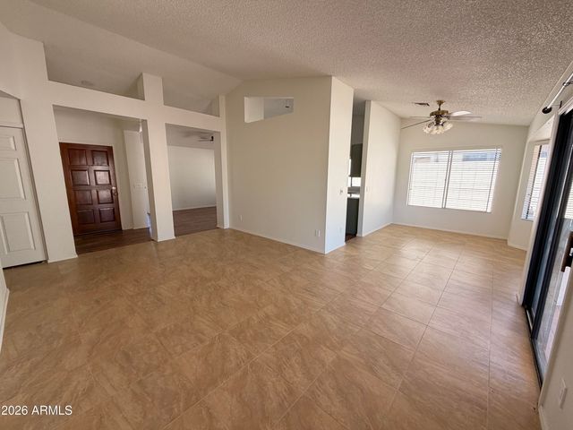 13853 S 36TH Place, Phoenix, AZ 85044