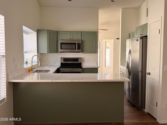 13853 S 36TH Place, Phoenix, AZ 85044