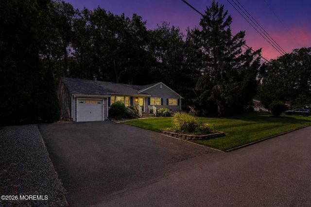 308 Village Way, Brick, NJ 08724