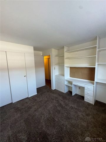 1108 Charleston Court, Fairborn, OH 45324