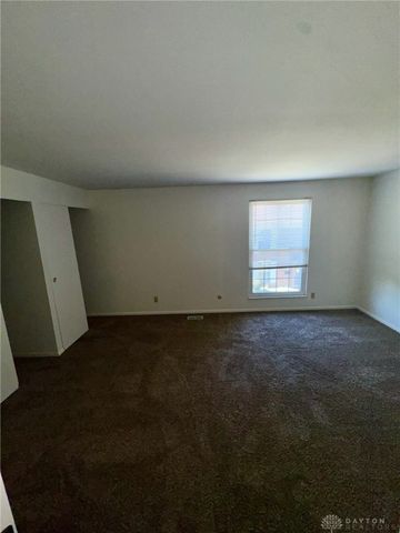 1108 Charleston Court, Fairborn, OH 45324