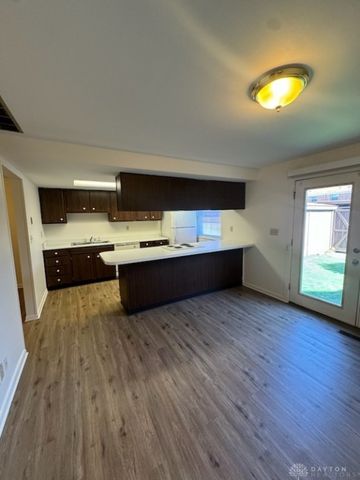 1108 Charleston Court, Fairborn, OH 45324