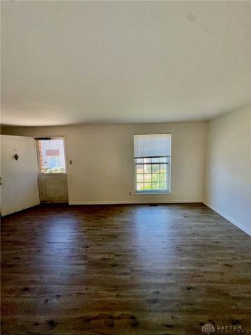 1108 Charleston Court, Fairborn, OH 45324